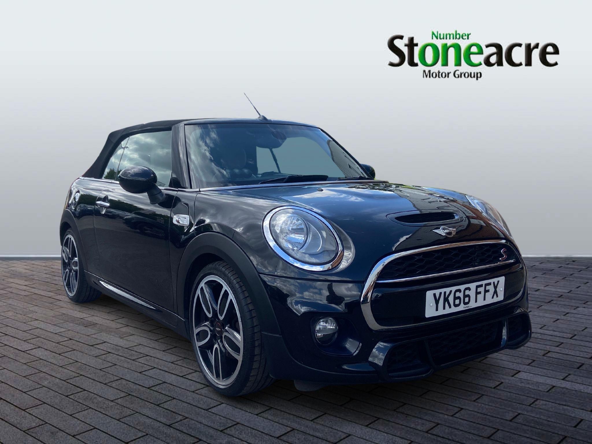 Main listing image - MINI Convertible