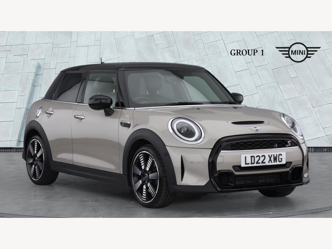 Main listing image - MINI Hatchback 5dr