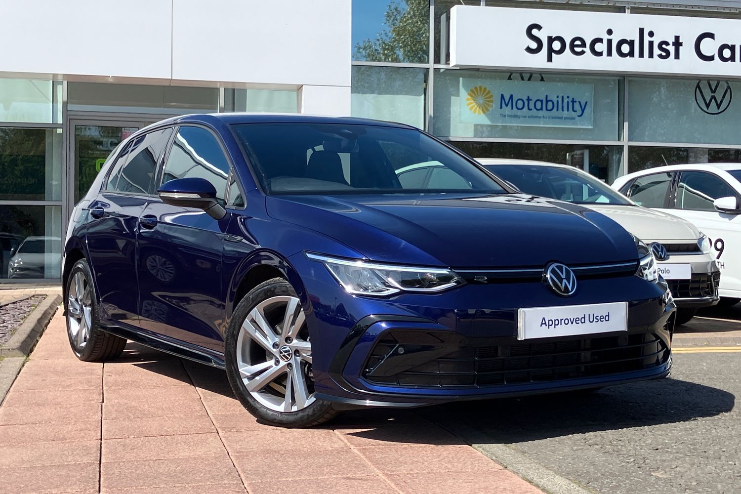 Main listing image - Volkswagen Golf