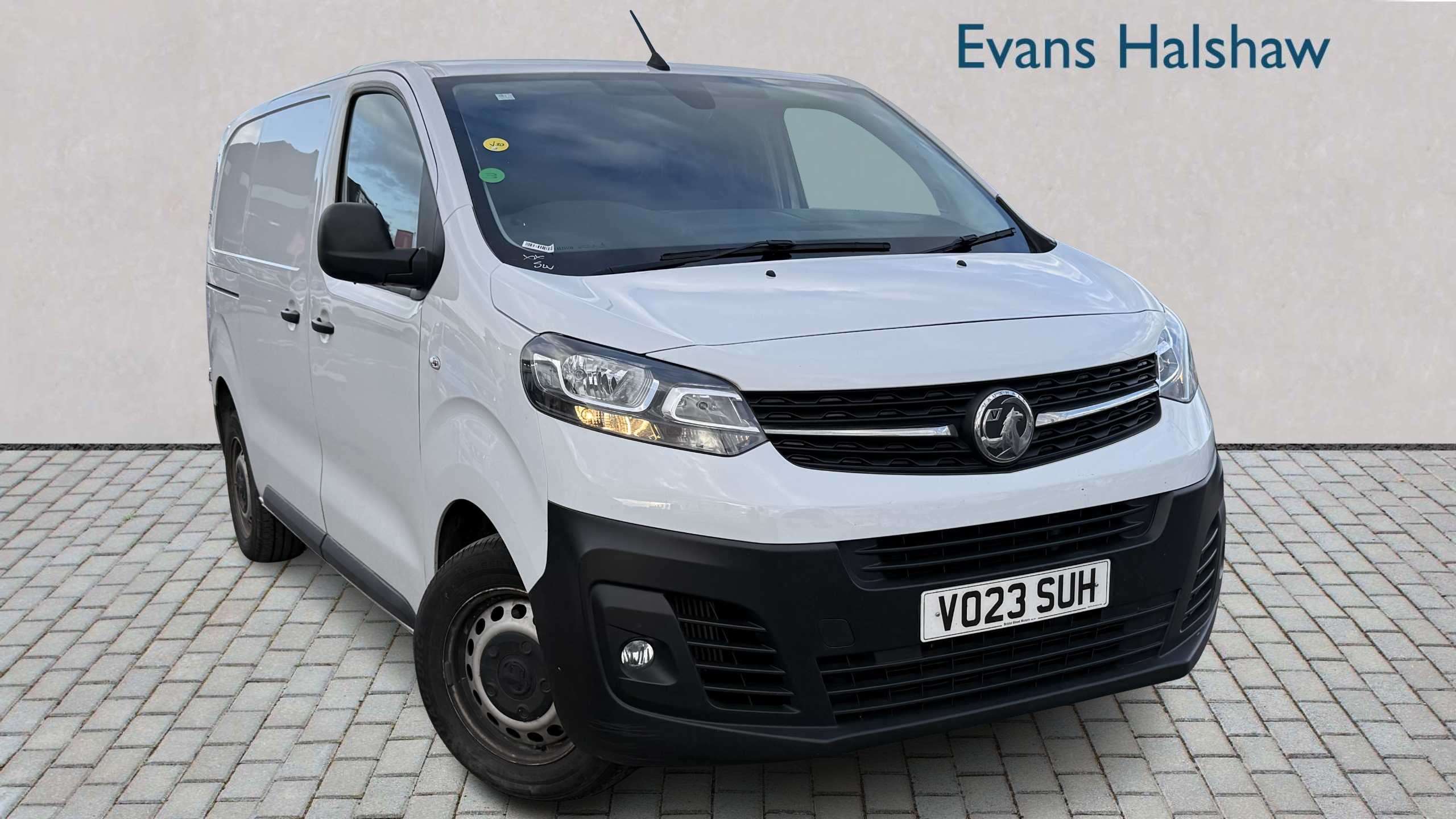 Main listing image - Vauxhall Vivaro