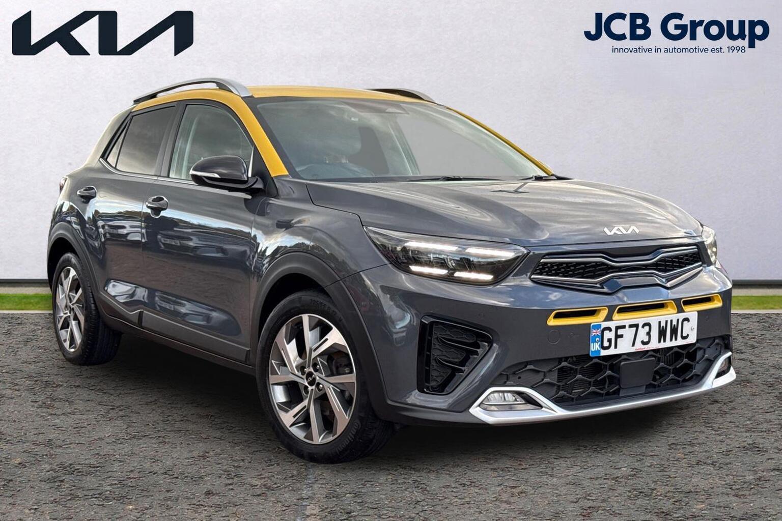 Main listing image - Kia Stonic
