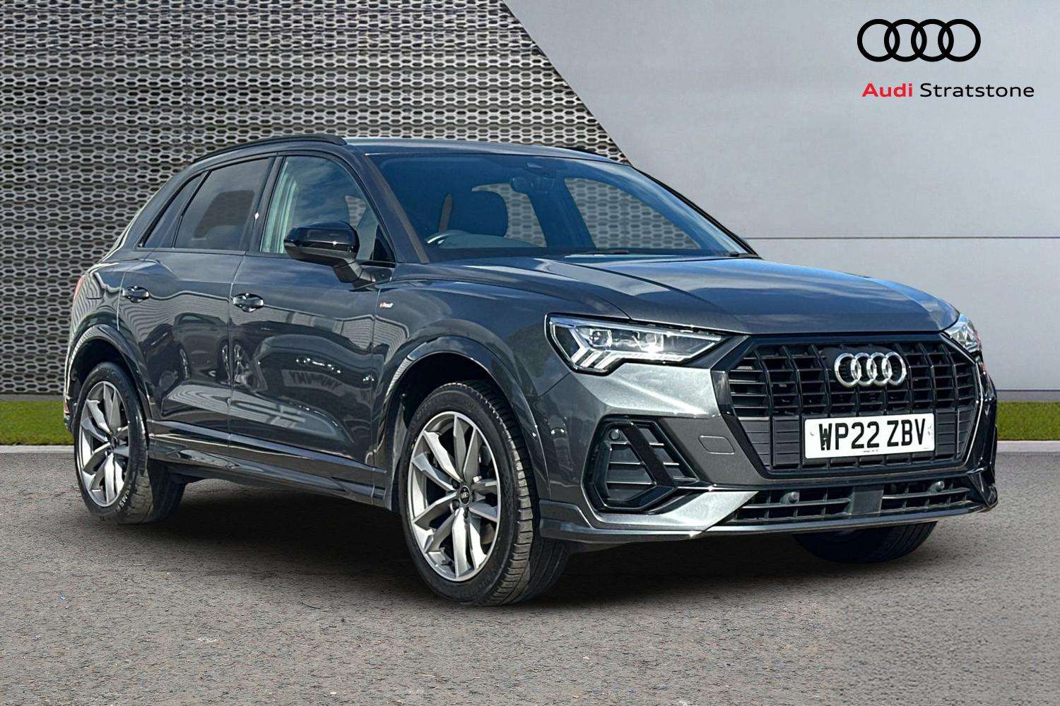 Main listing image - Audi Q3