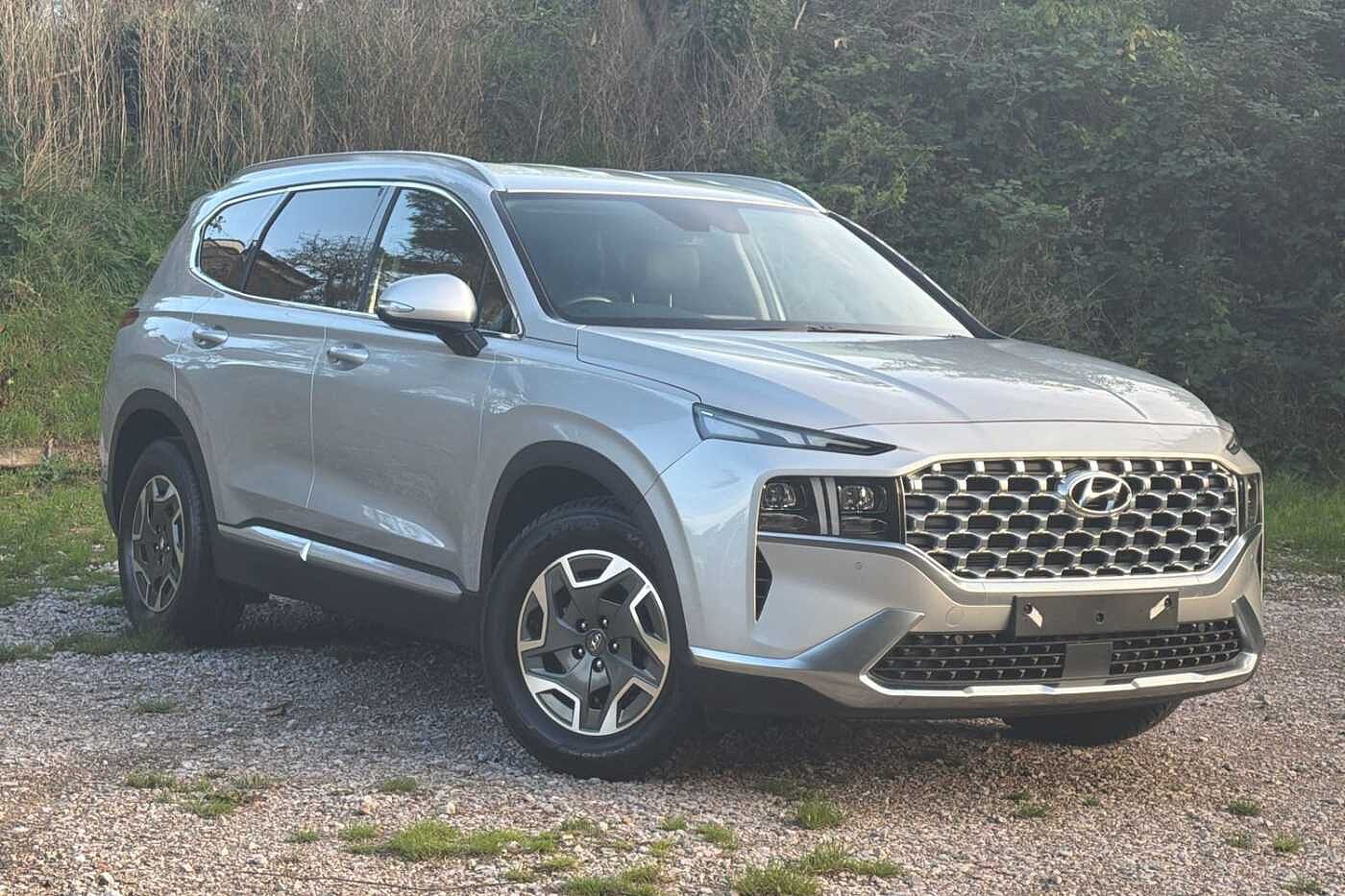 Main listing image - Hyundai Santa Fe