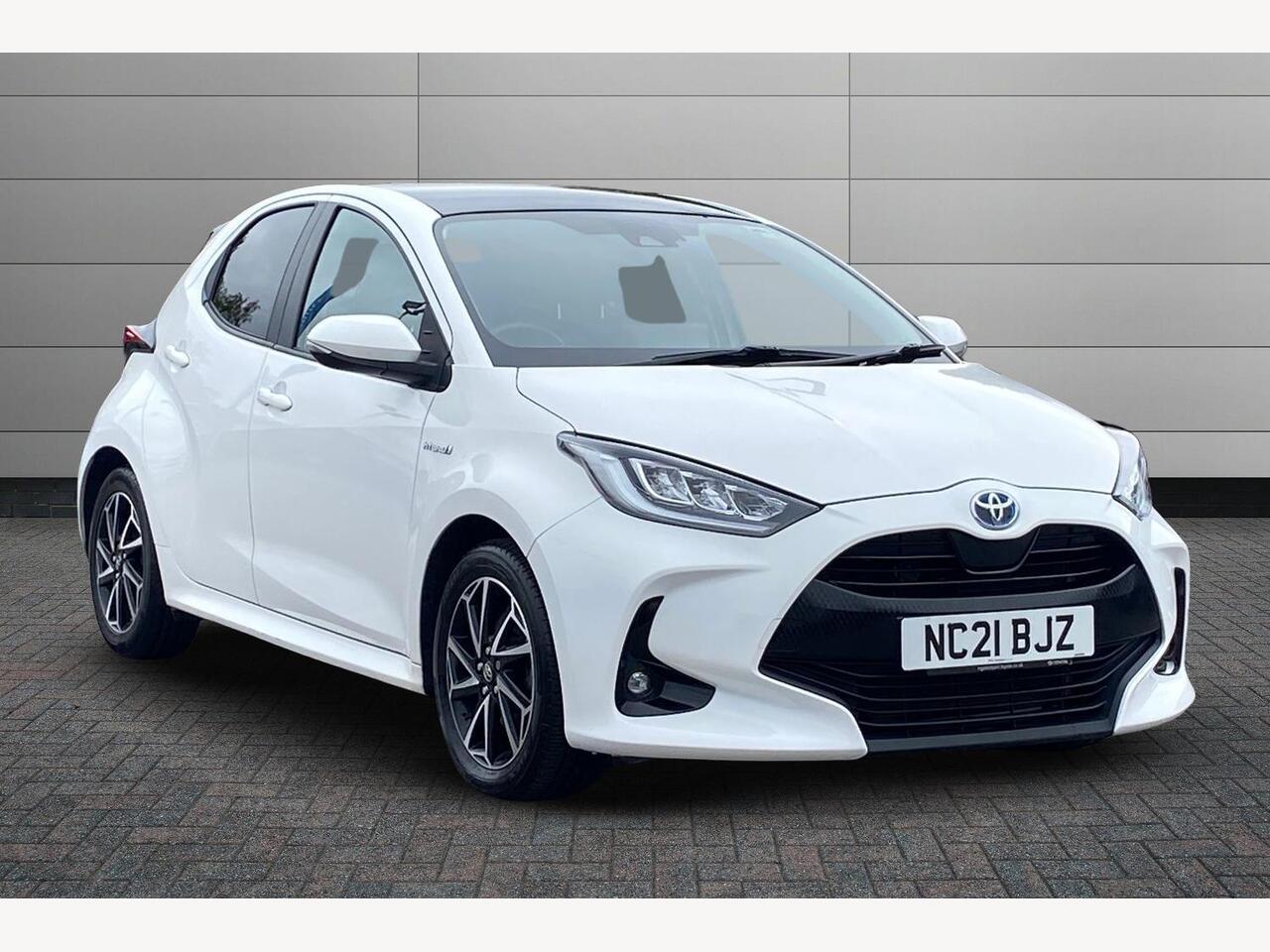 Main listing image - Toyota Yaris