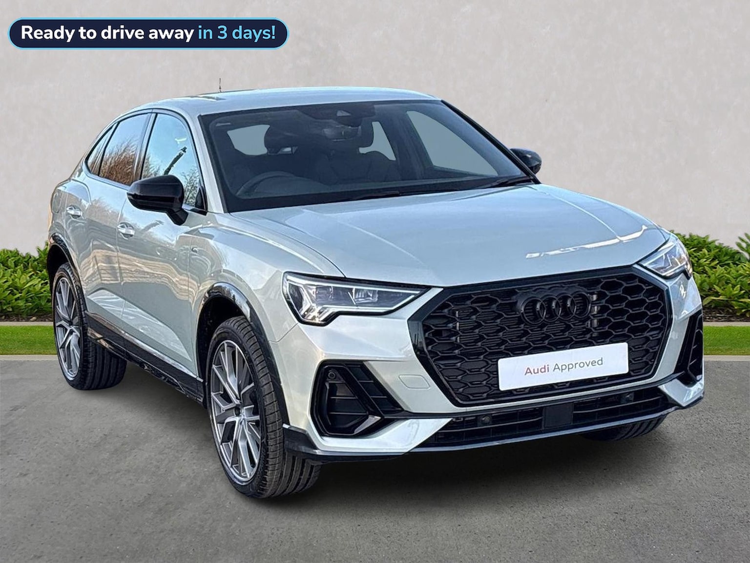 Main listing image - Audi Q3