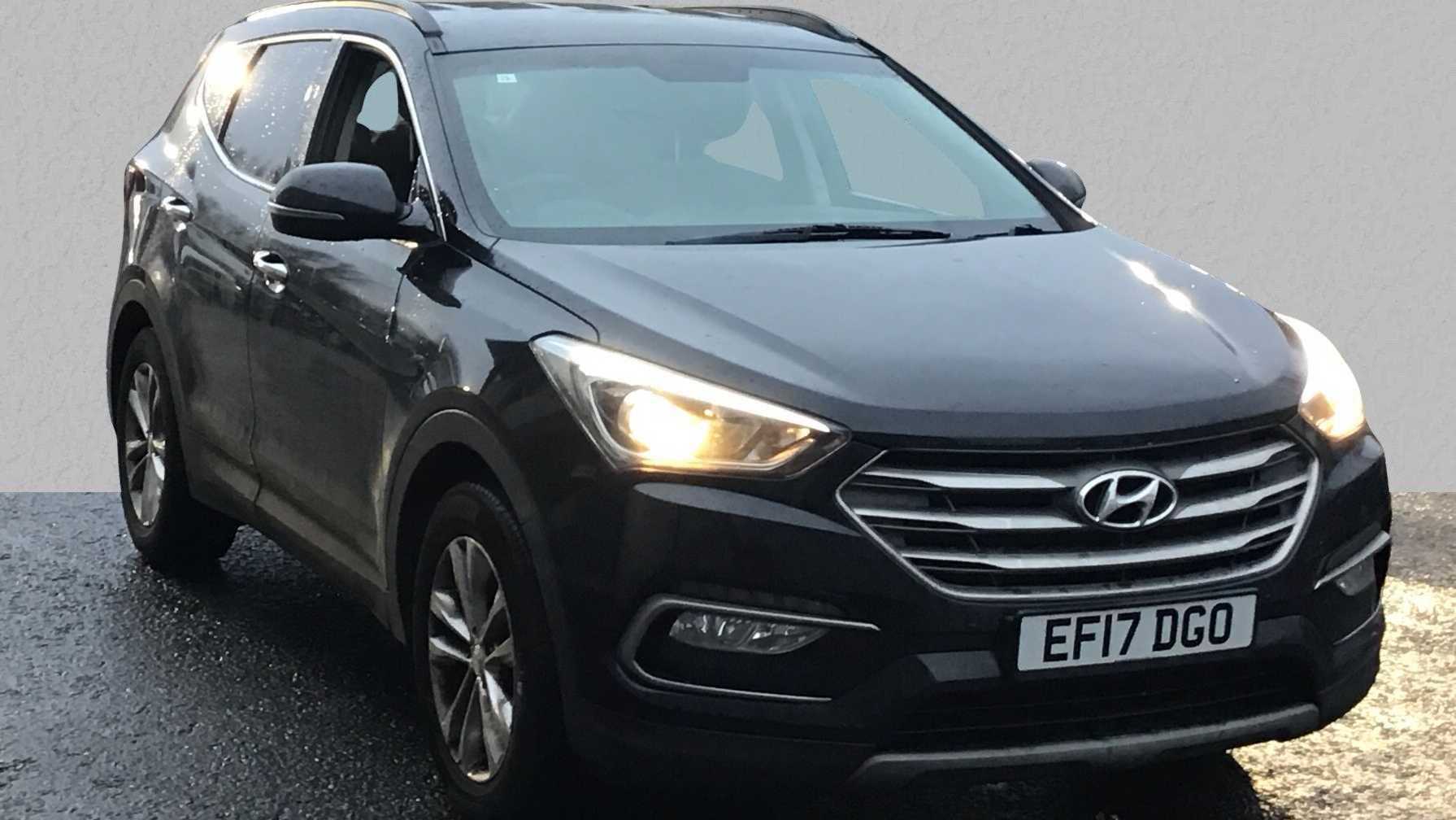 Main listing image - Hyundai Santa Fe