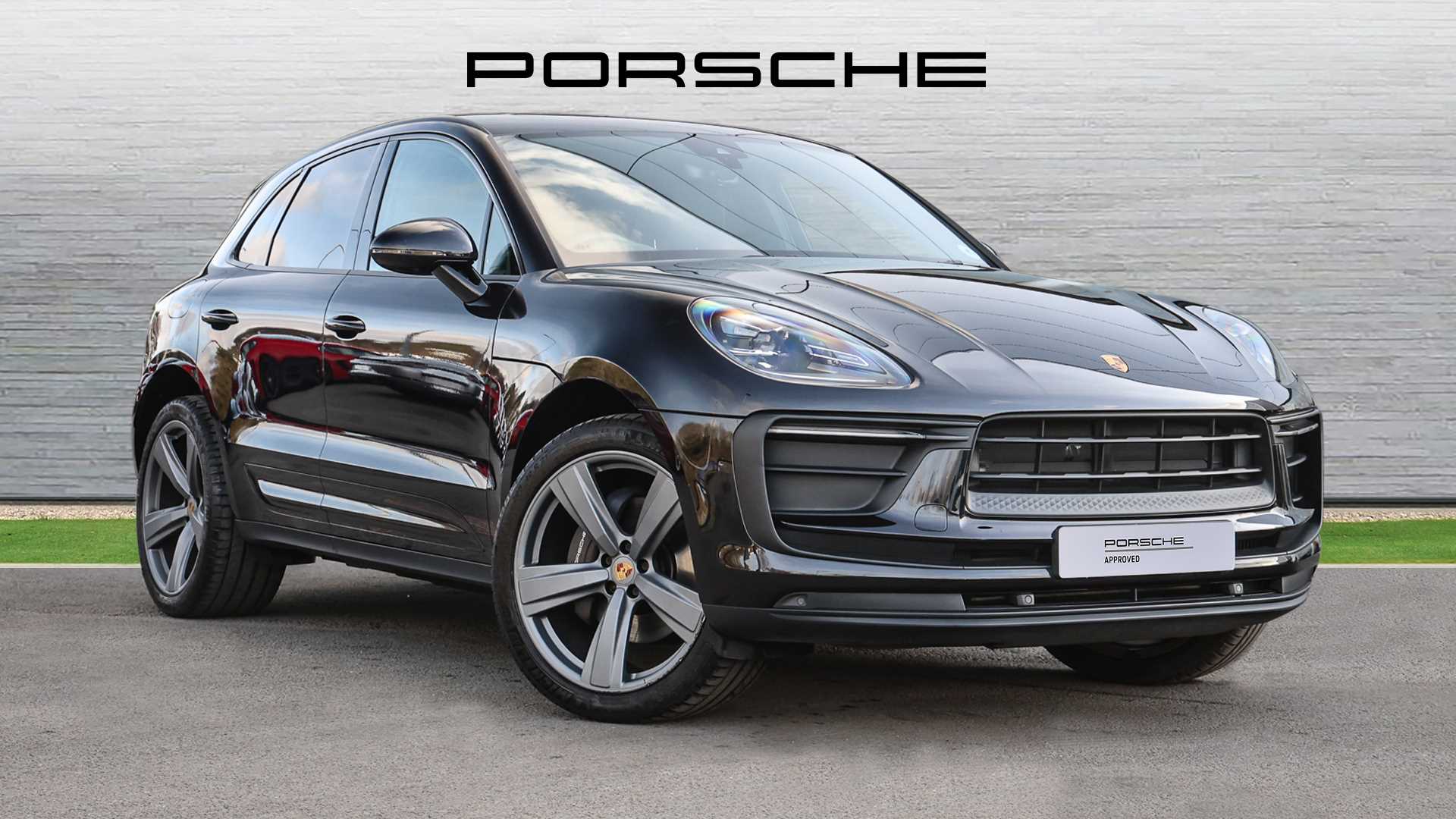 Main listing image - Porsche Macan