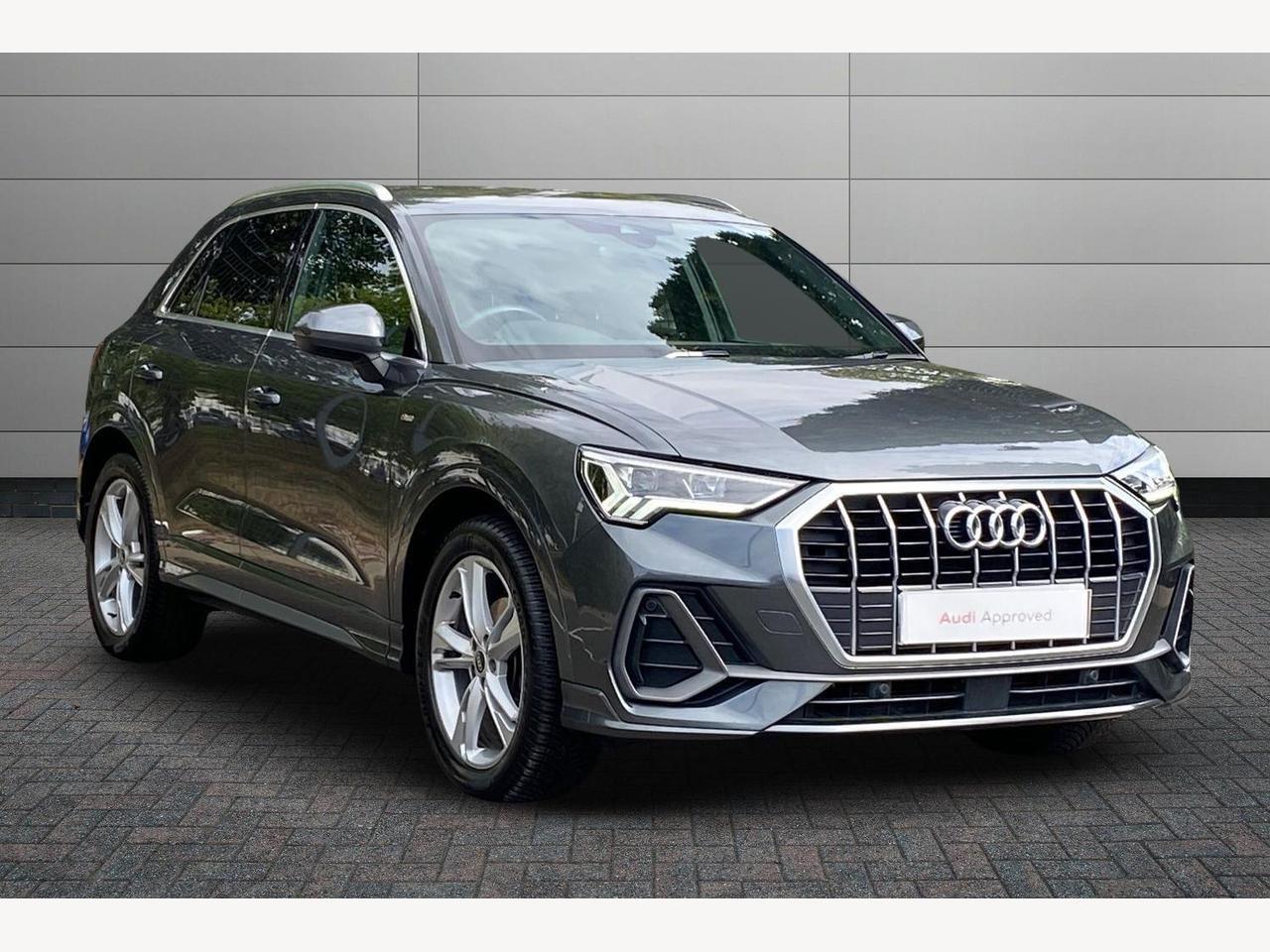 Main listing image - Audi Q3