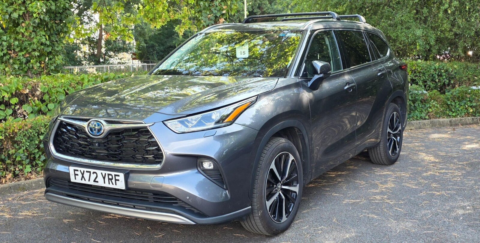 Main listing image - Toyota Highlander