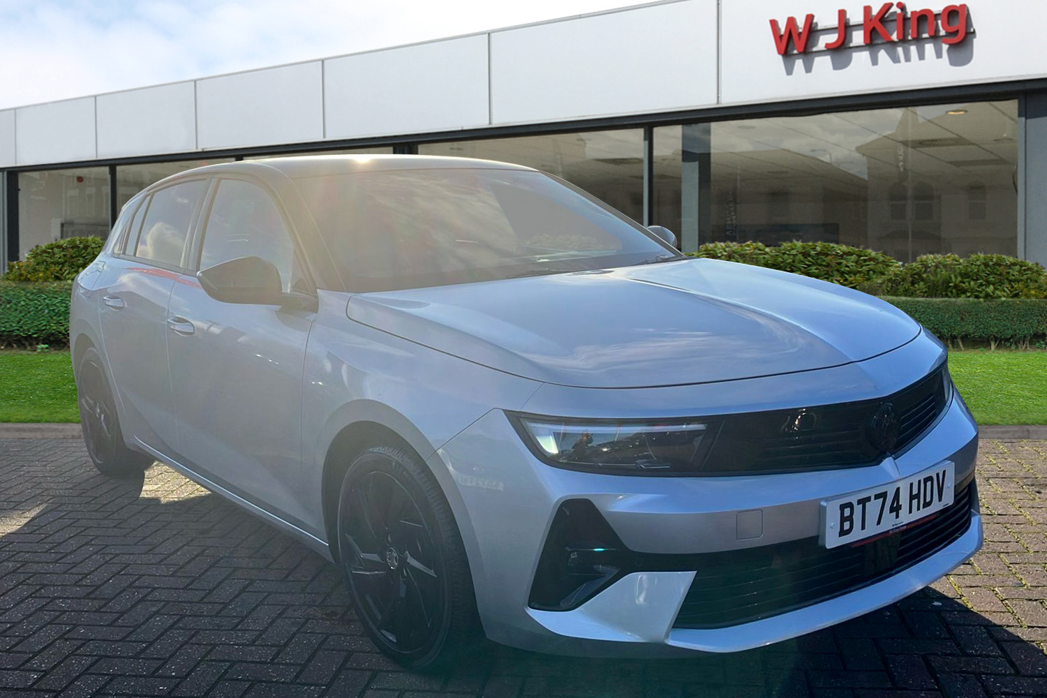 Main listing image - Vauxhall Astra