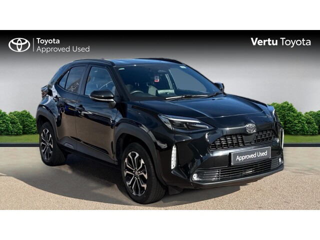 Main listing image - Toyota Yaris Cross