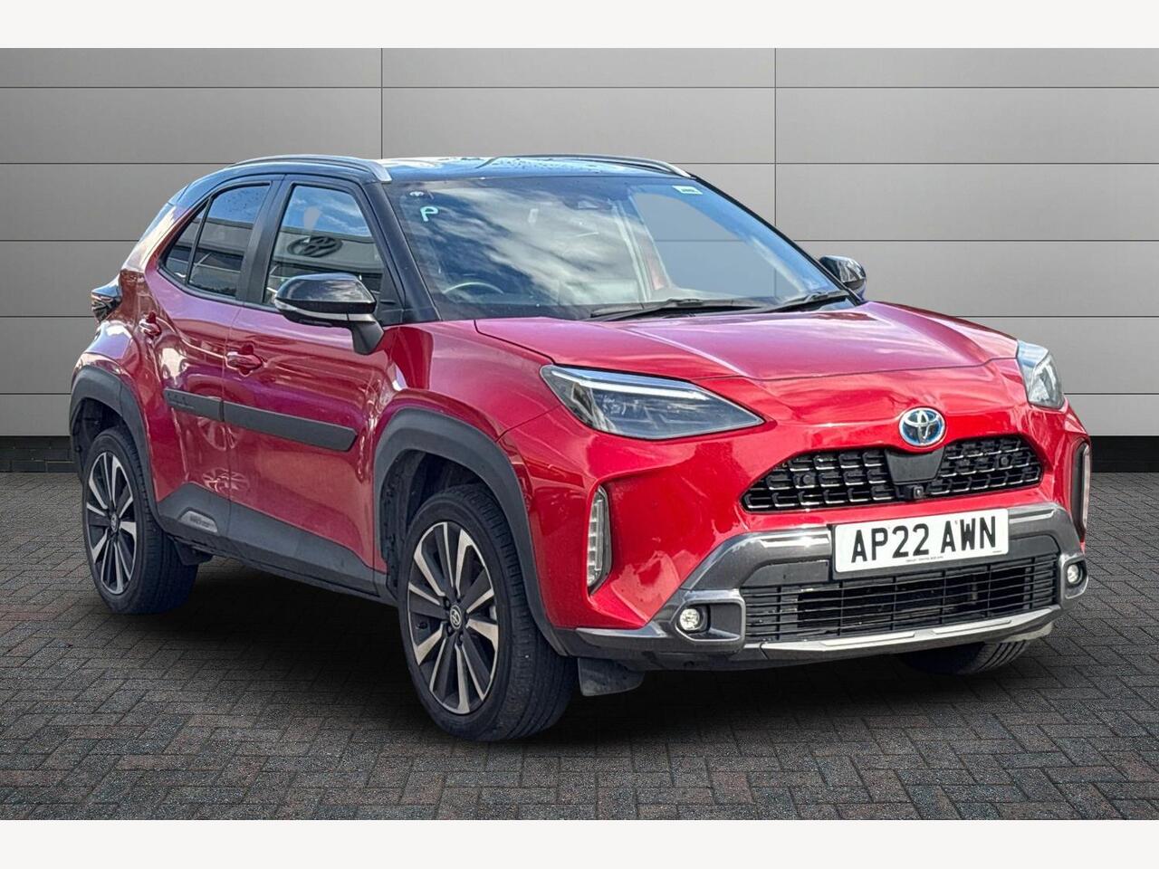 Main listing image - Toyota Yaris Cross