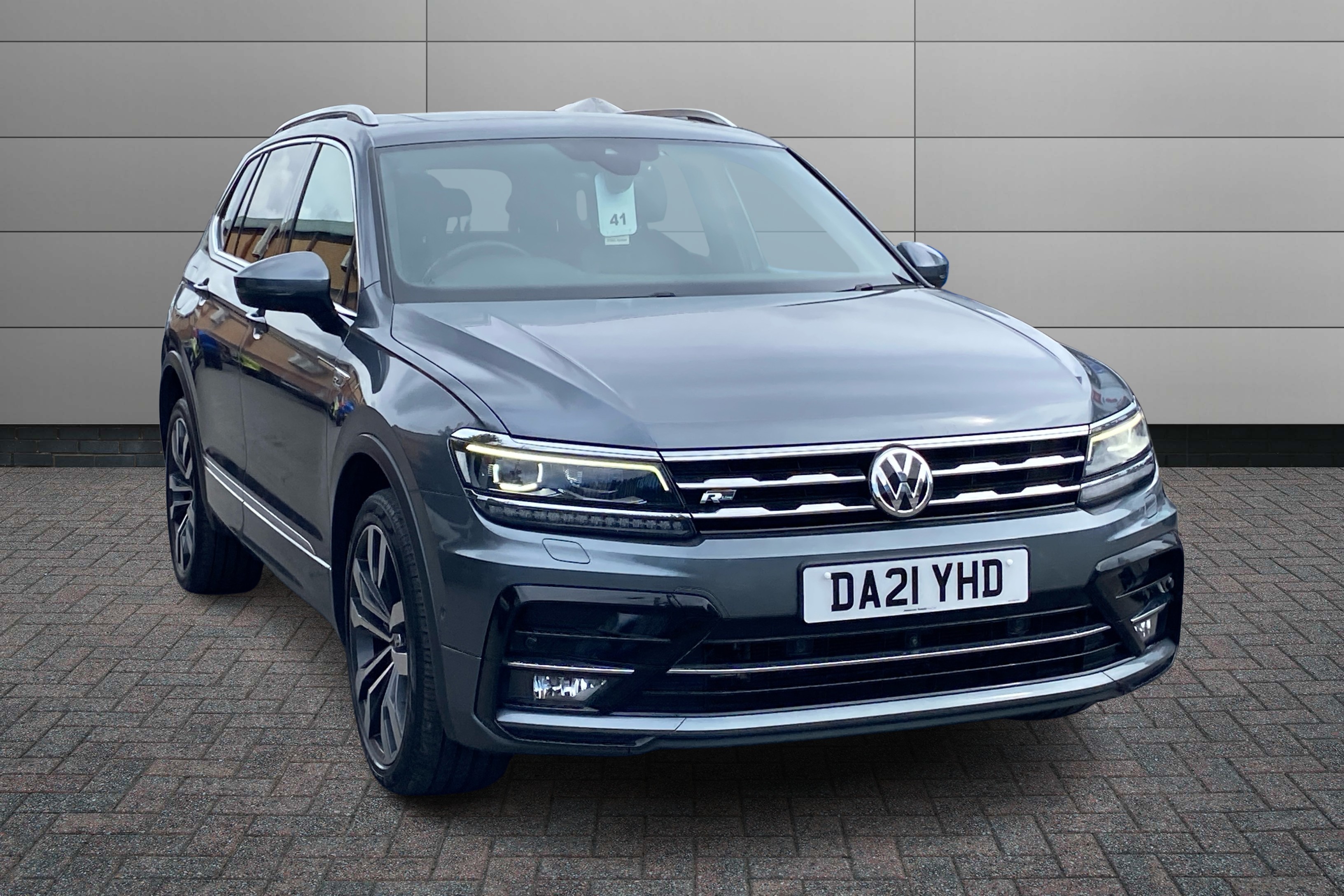 Main listing image - Volkswagen Tiguan Allspace