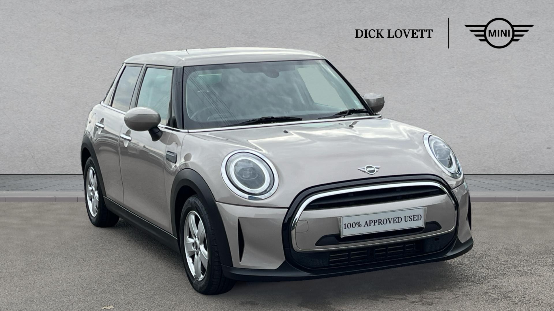Main listing image - MINI Hatchback 5dr