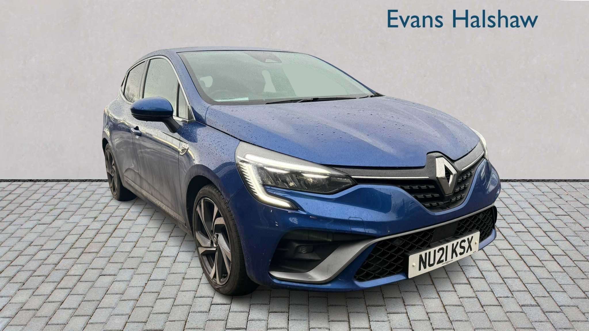 Main listing image - Renault Clio