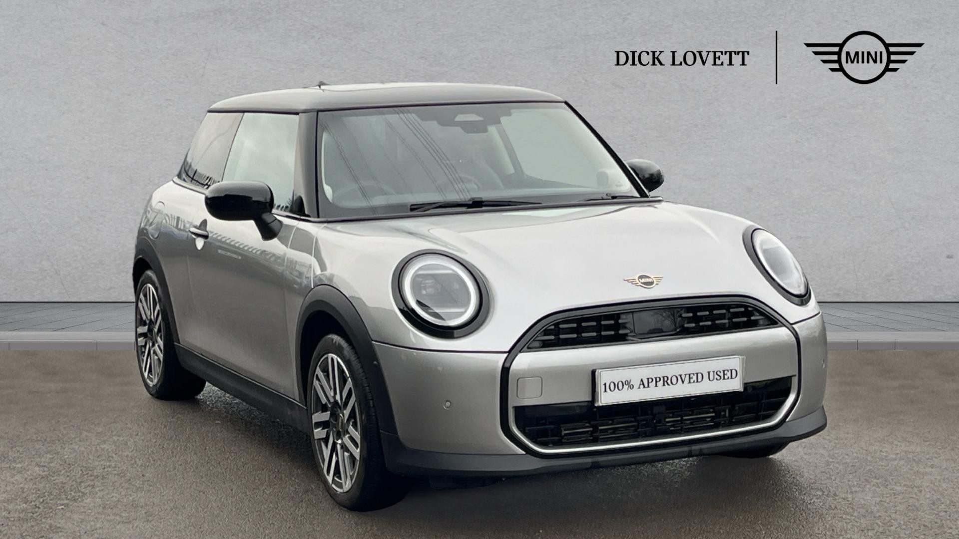 Main listing image - MINI Hatchback