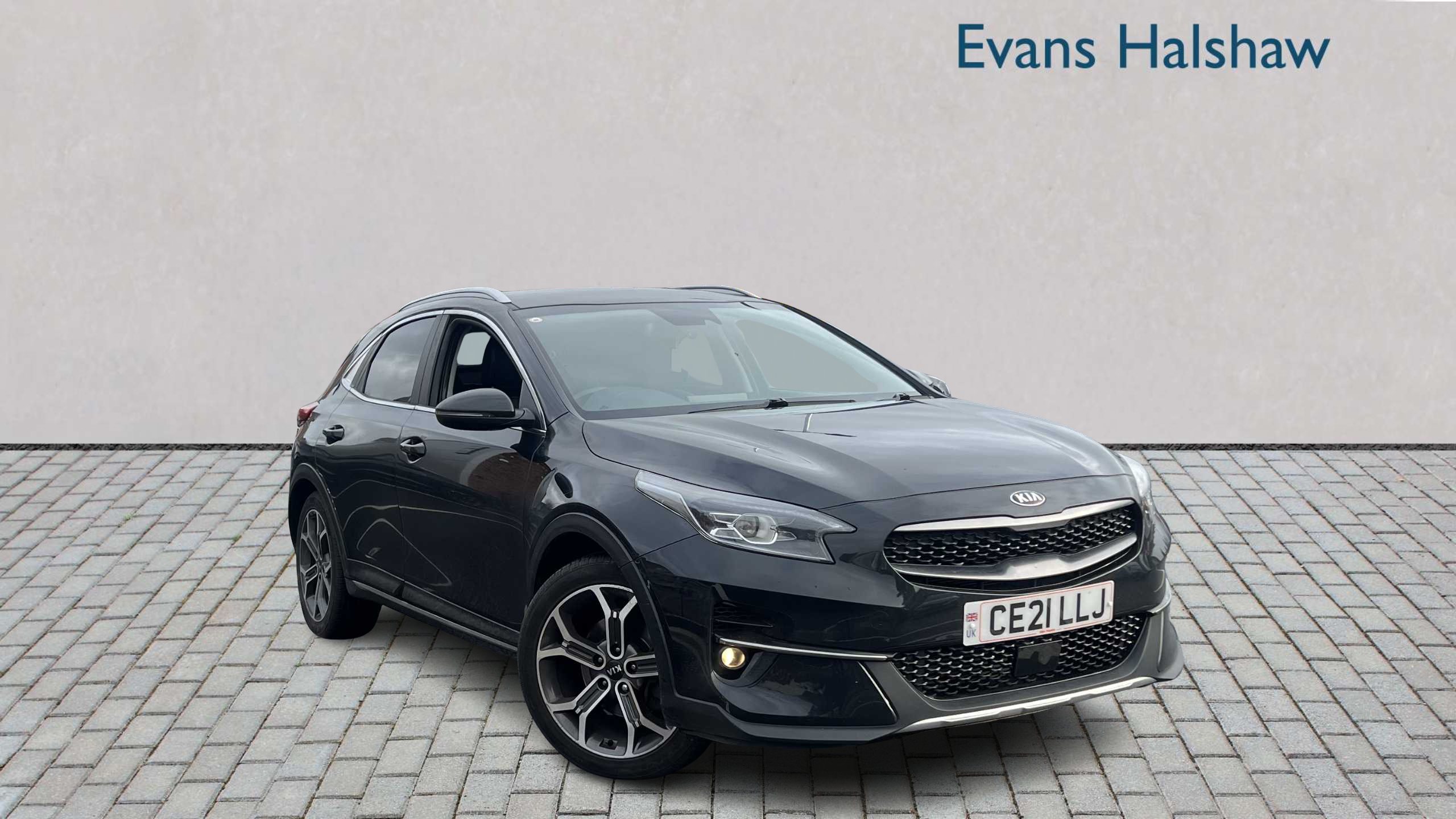 Main listing image - Kia XCeed