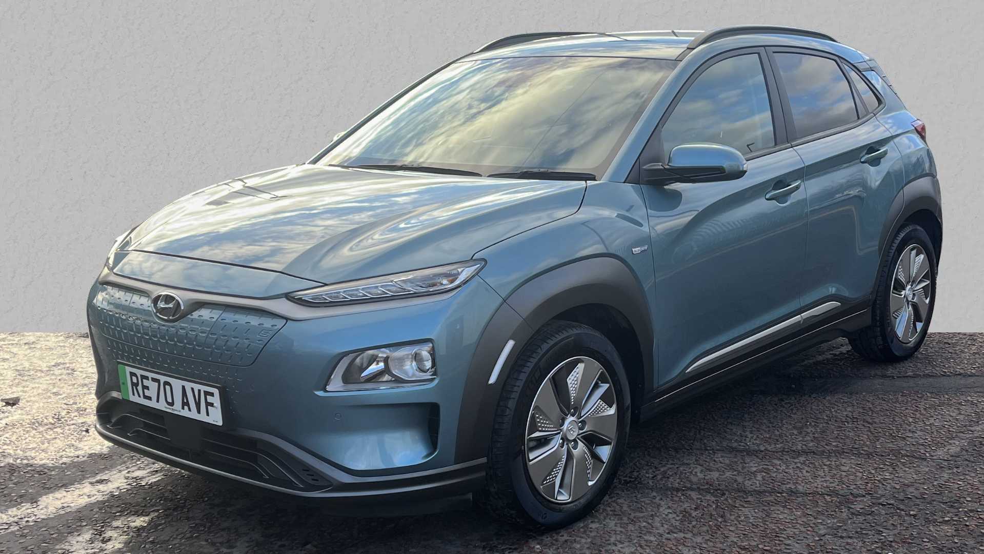 Main listing image - Hyundai Kona Electric