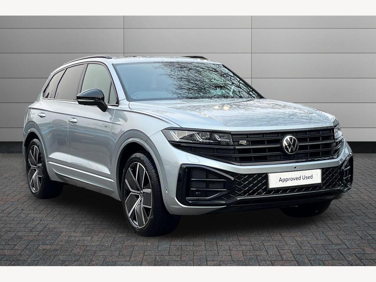 Main listing image - Volkswagen Touareg