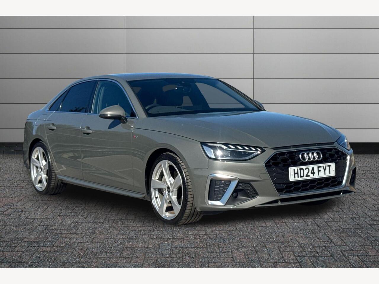 Main listing image - Audi A4