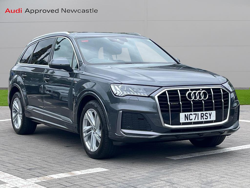 Main listing image - Audi Q7