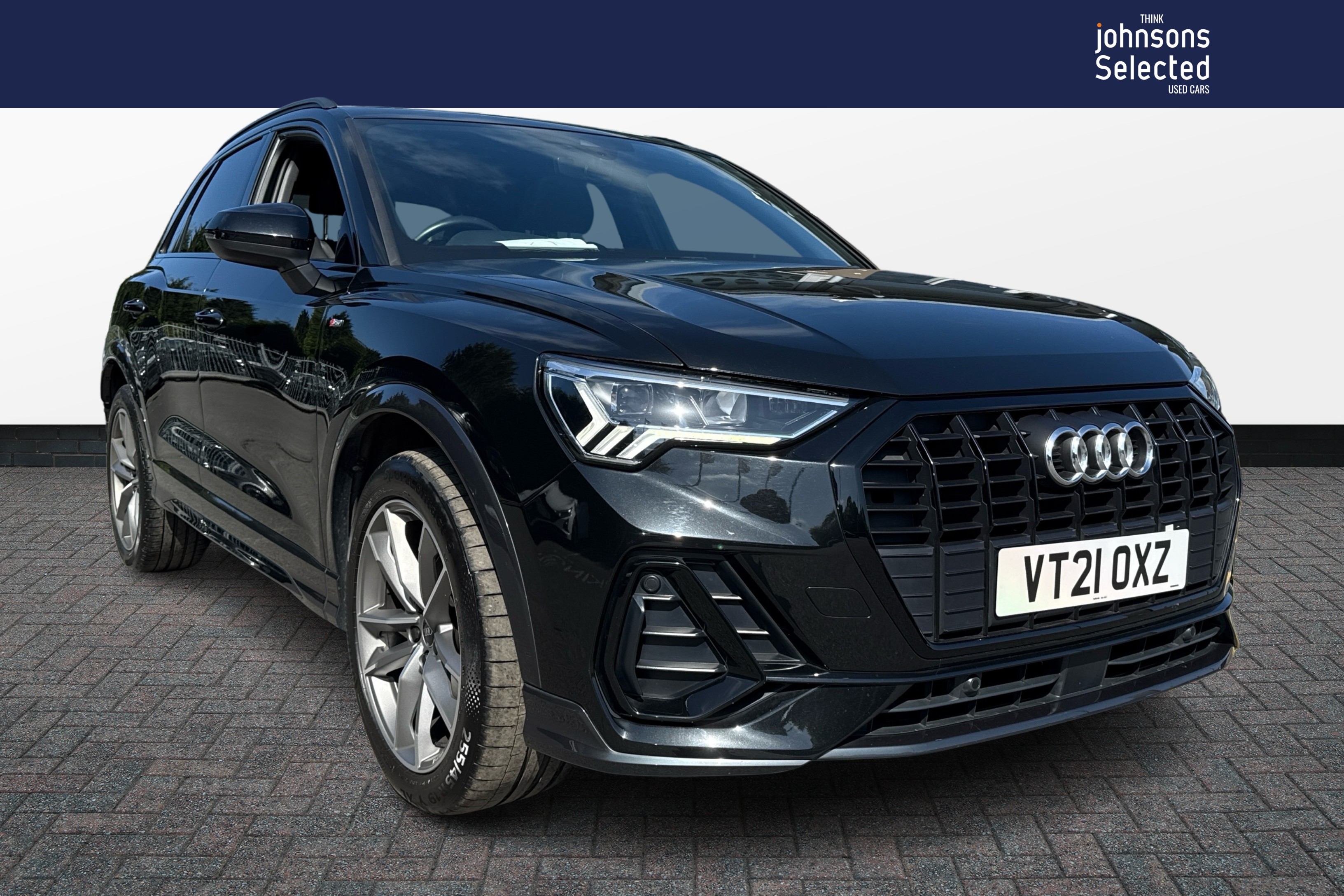 Main listing image - Audi Q3