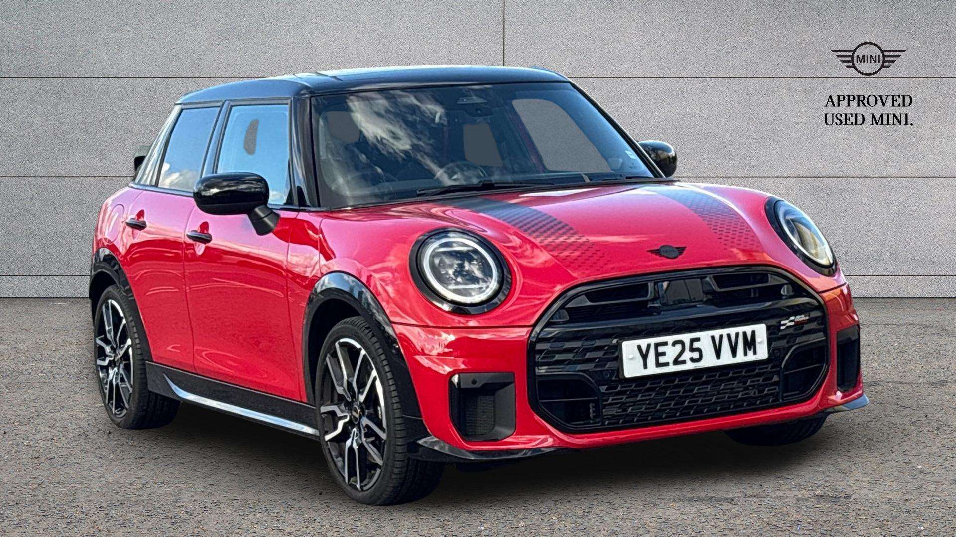 Main listing image - MINI Hatchback 5dr