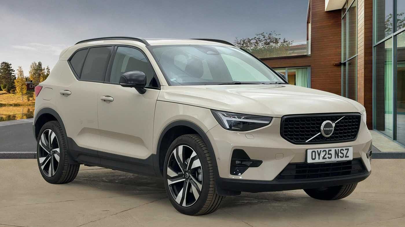 Main listing image - Volvo XC40