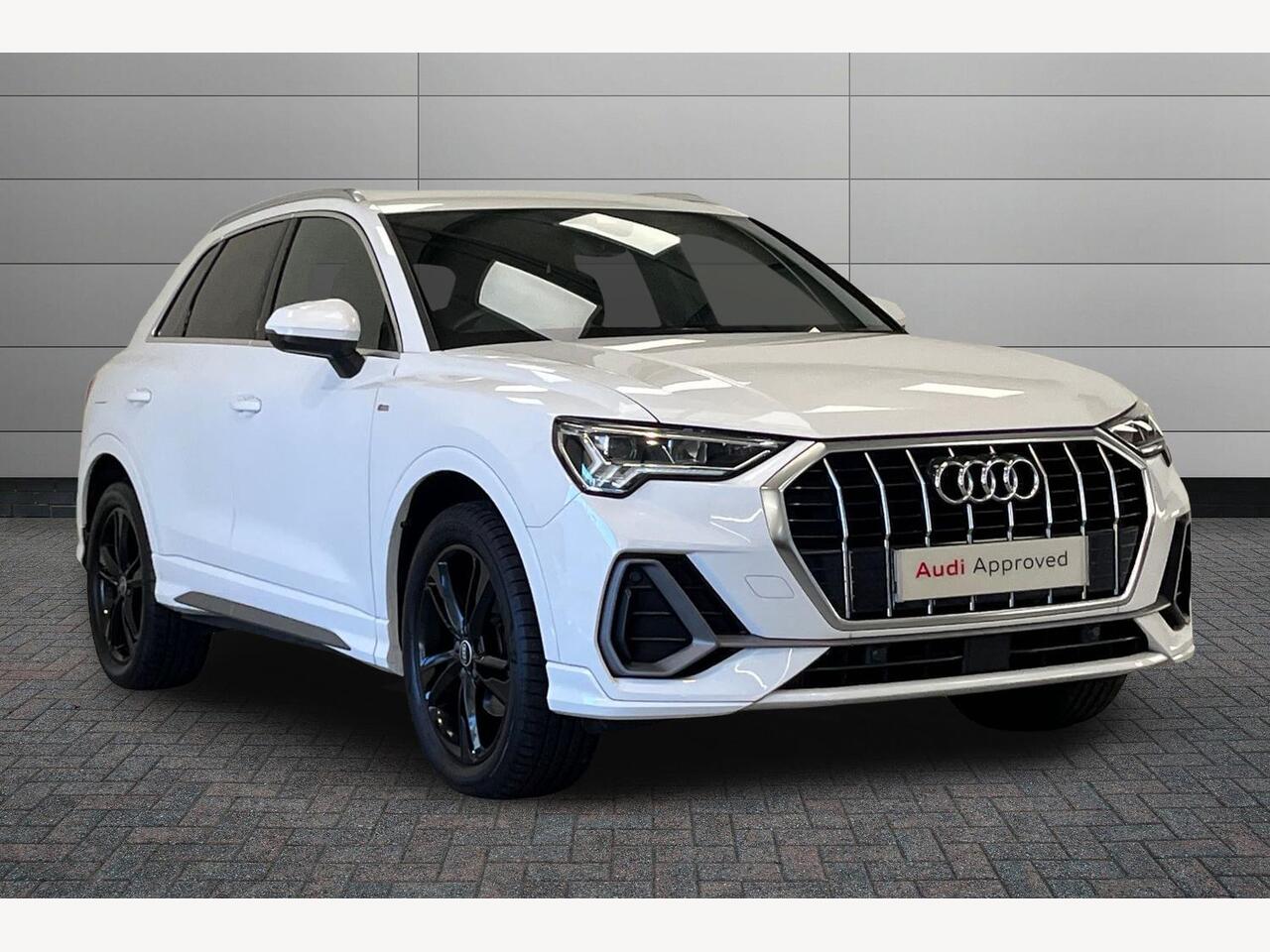 Main listing image - Audi Q3