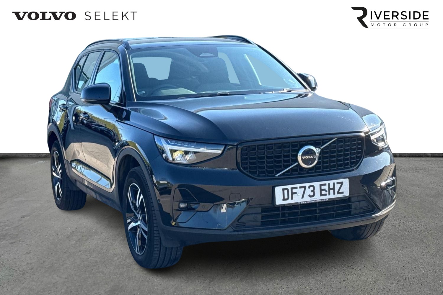 Main listing image - Volvo XC40