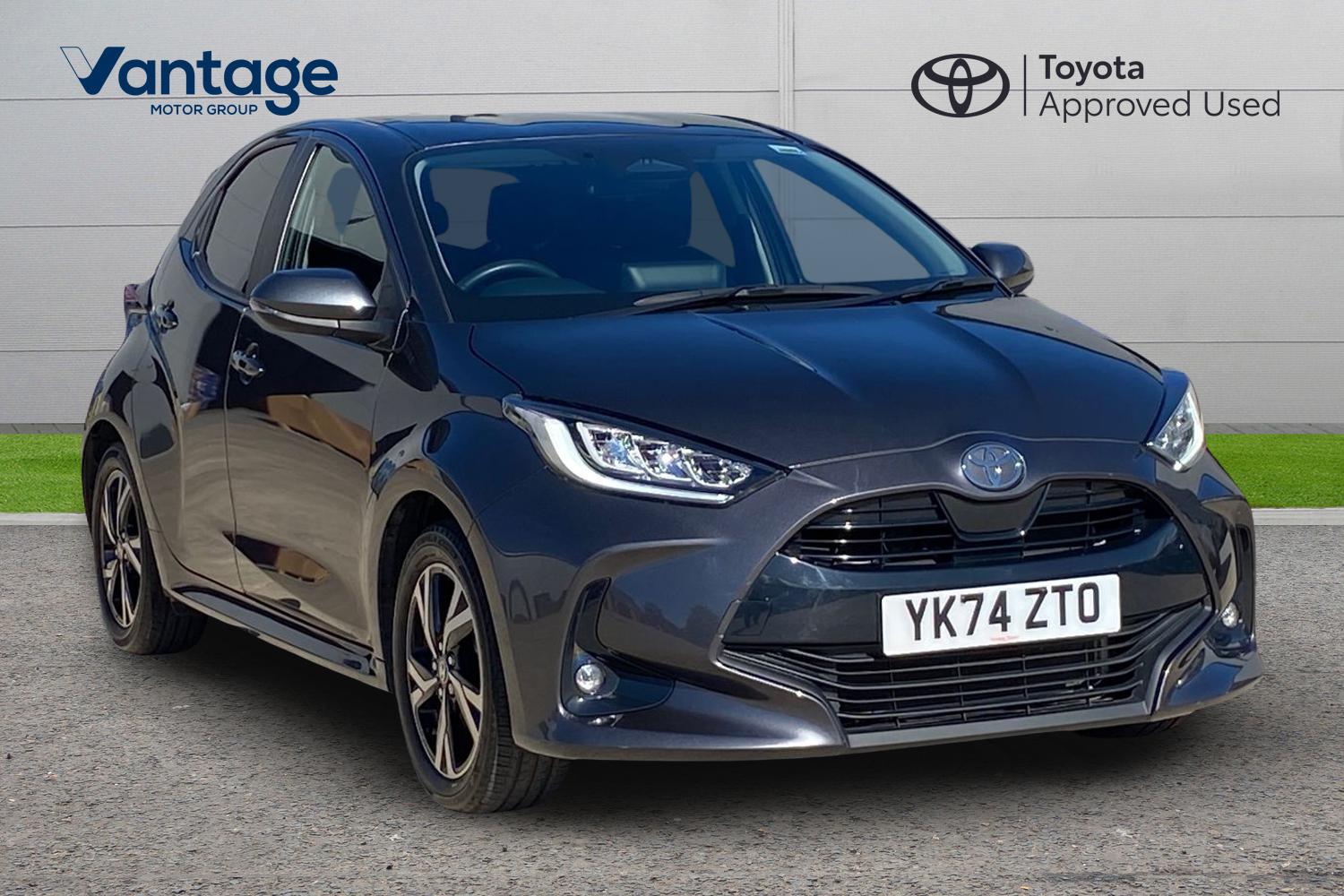 Main listing image - Toyota Yaris