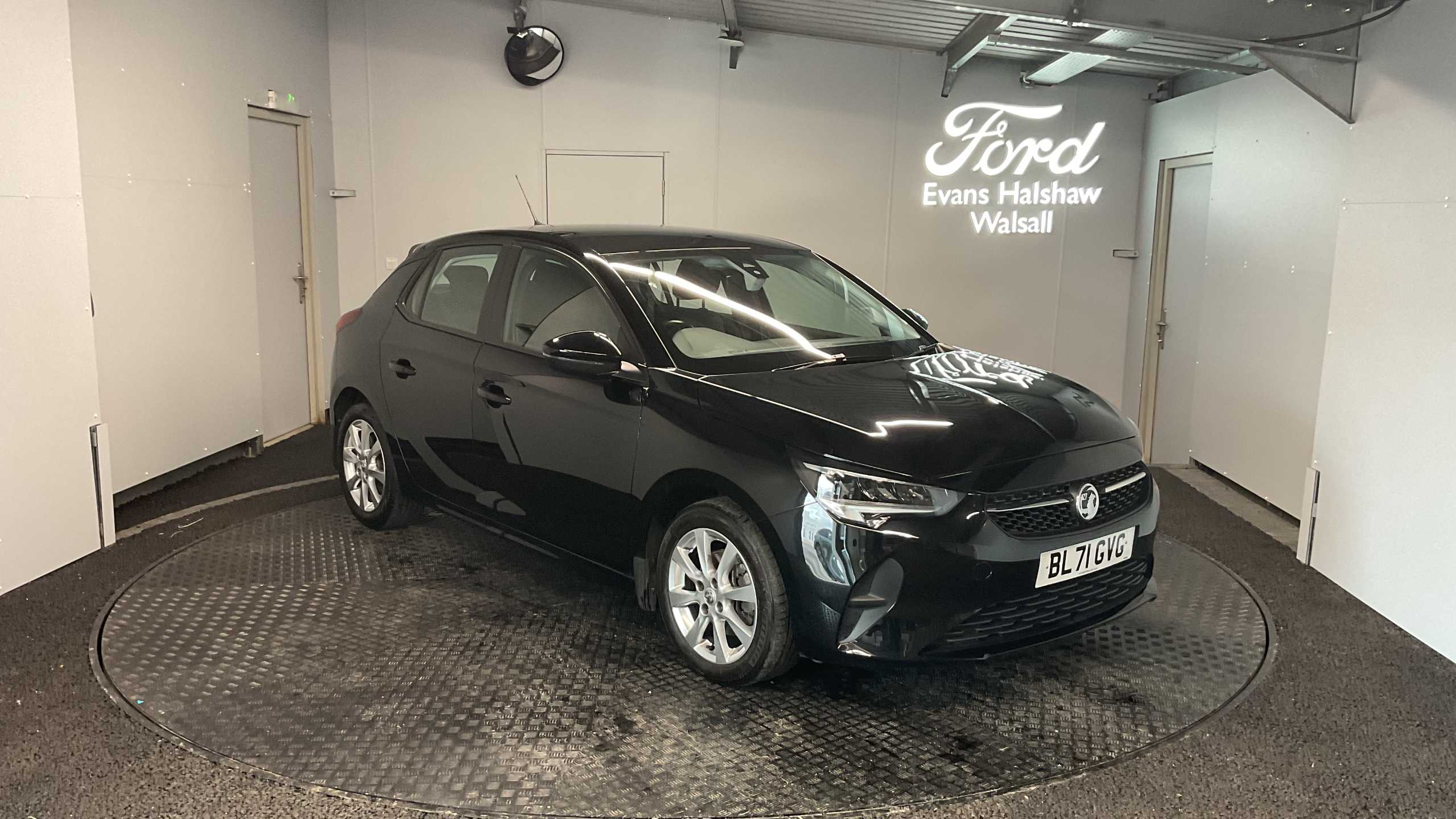 Main listing image - Vauxhall Corsa