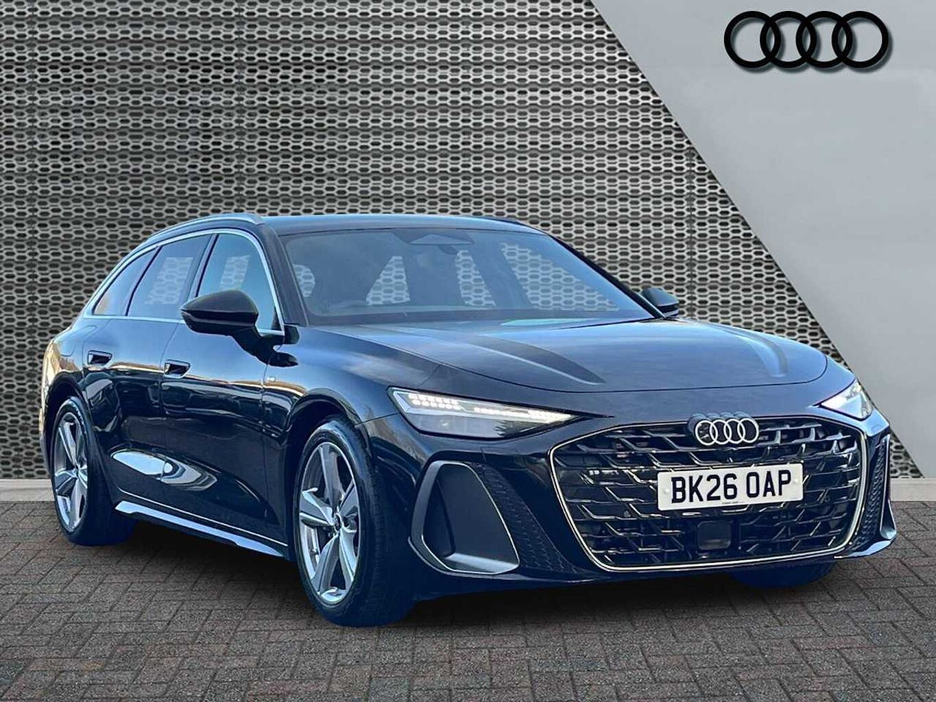 Main listing image - Audi A6