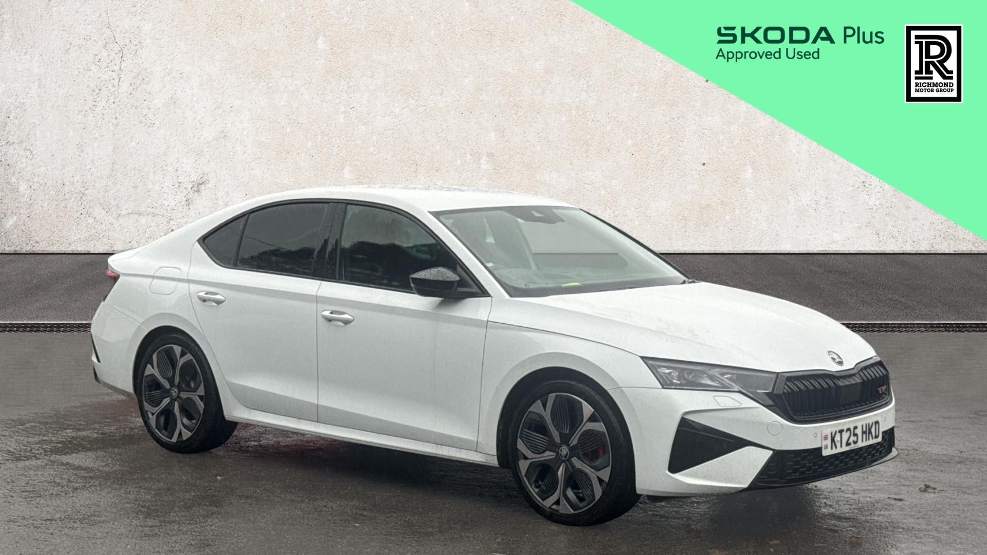 Main listing image - Skoda Octavia vRS