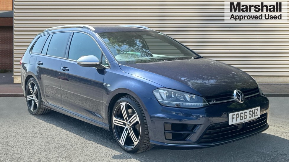 Main listing image - Volkswagen Golf Estate
