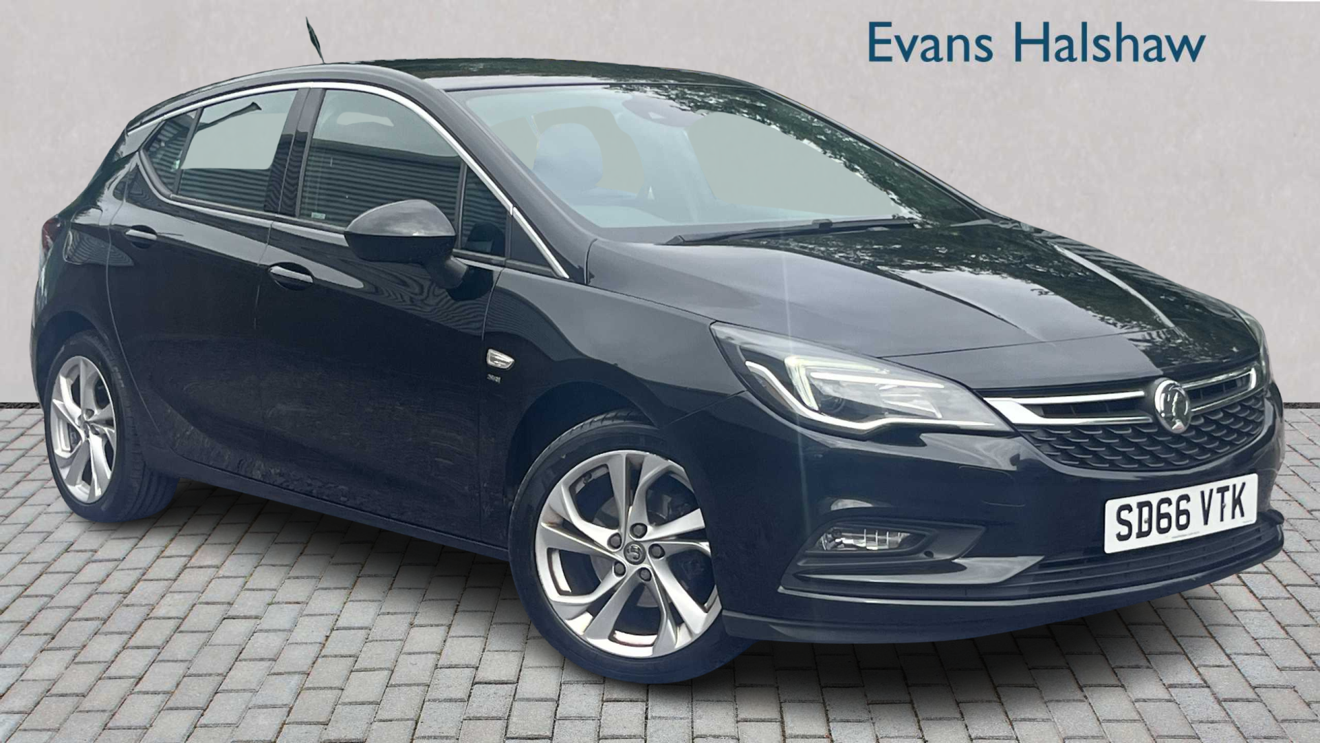 Main listing image - Vauxhall Astra
