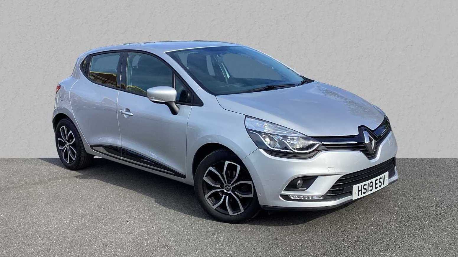 Main listing image - Renault Clio