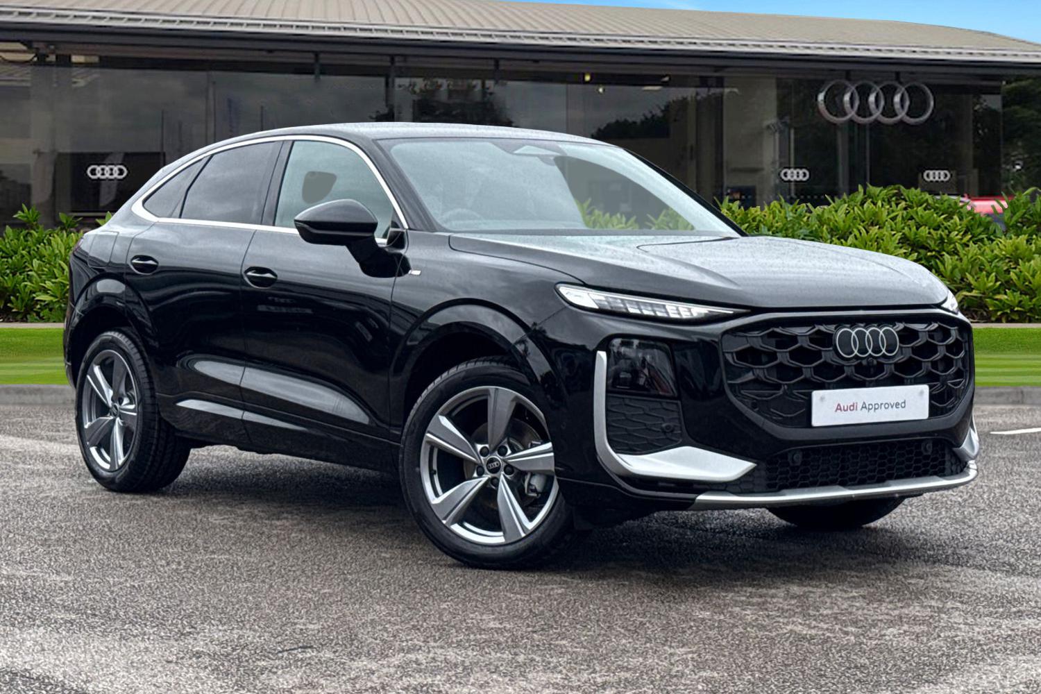 Main listing image - Audi Q3