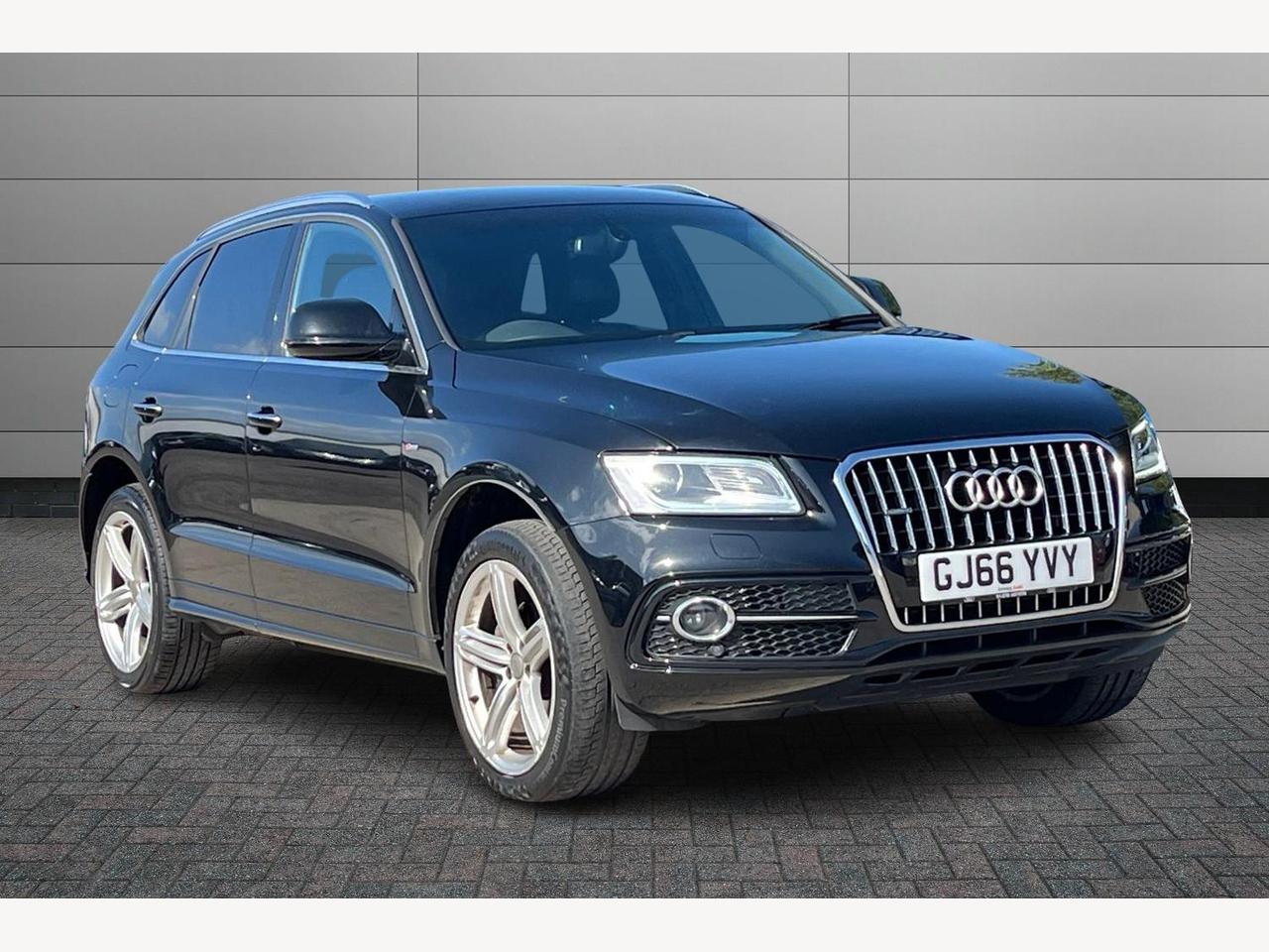 Main listing image - Audi Q5