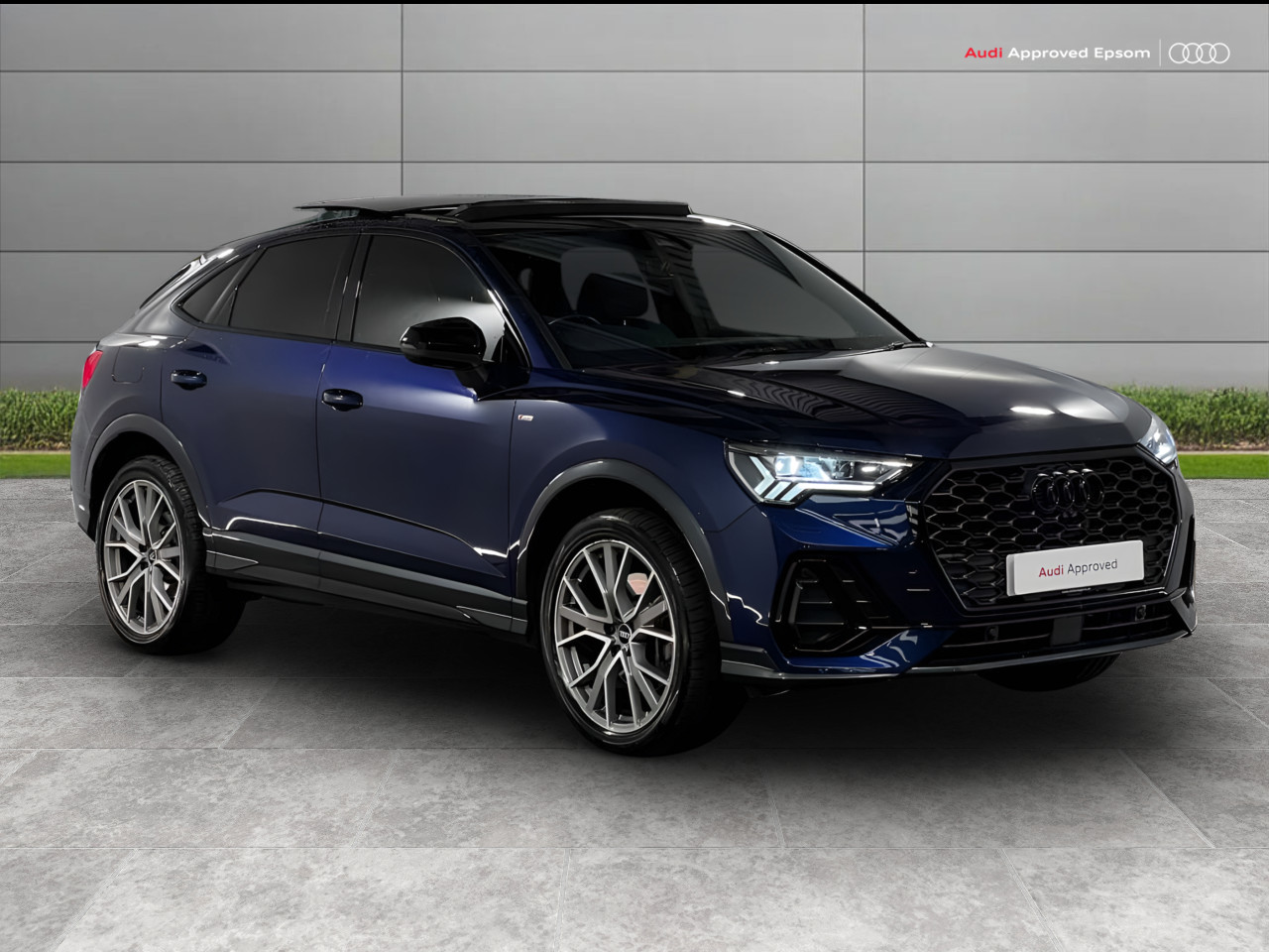 Main listing image - Audi Q3