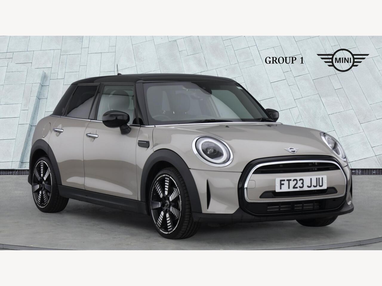Main listing image - MINI Hatchback 5dr