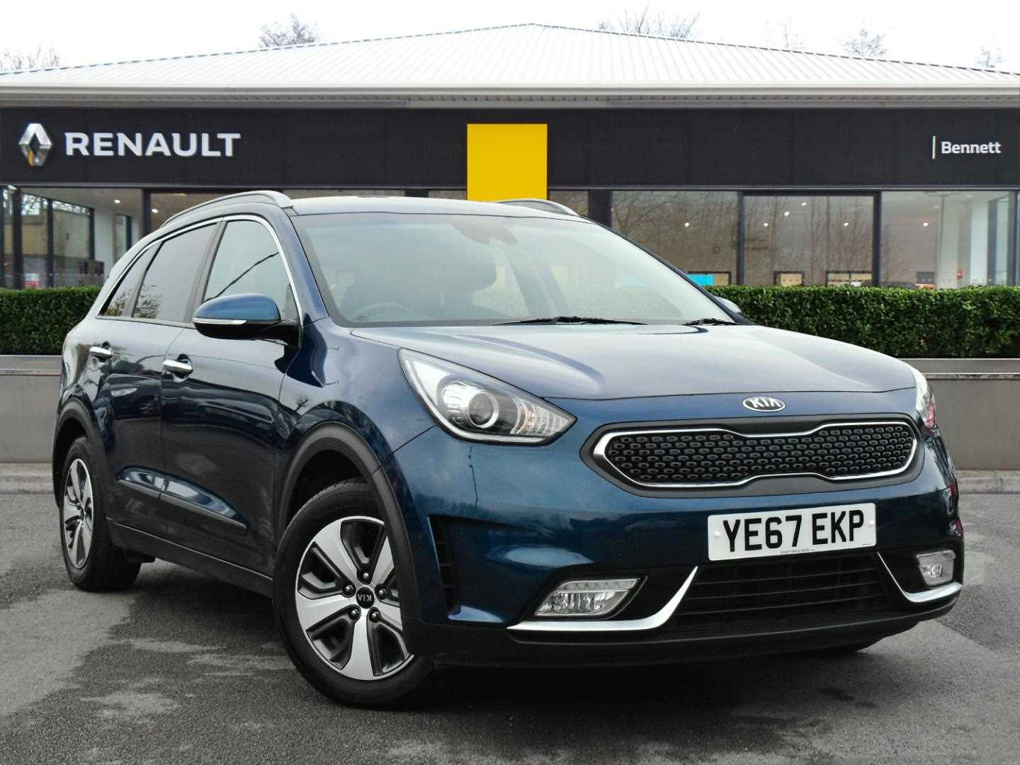 Main listing image - Kia Niro