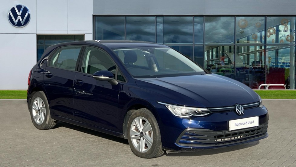 Main listing image - Volkswagen Golf