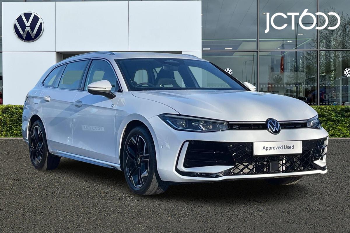 Main listing image - Volkswagen Passat Estate