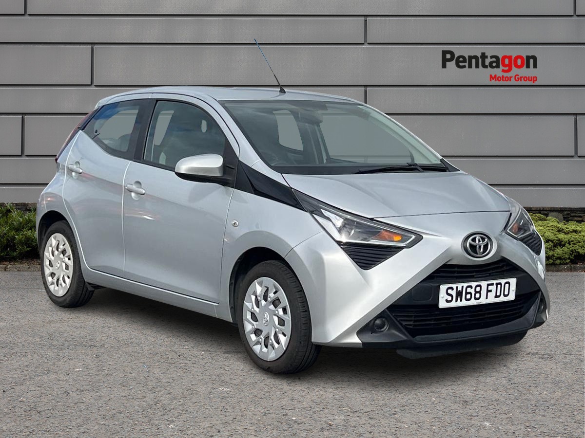 Main listing image - Toyota Aygo