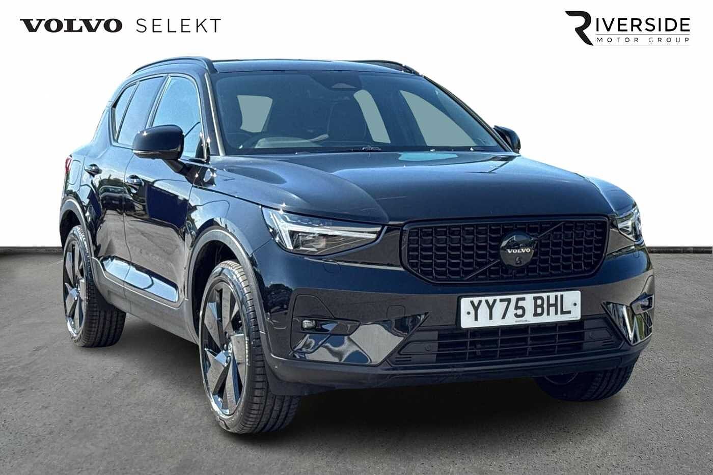 Main listing image - Volvo XC40