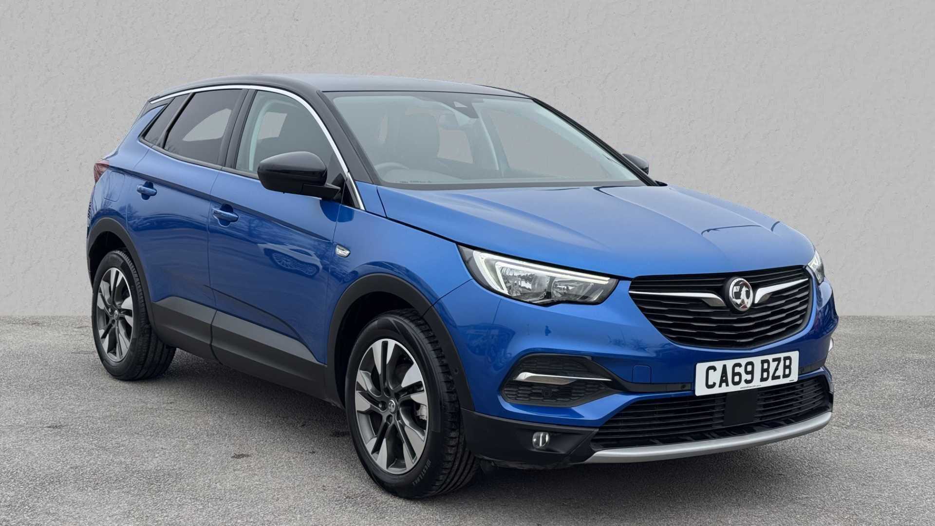 Main listing image - Vauxhall Grandland X