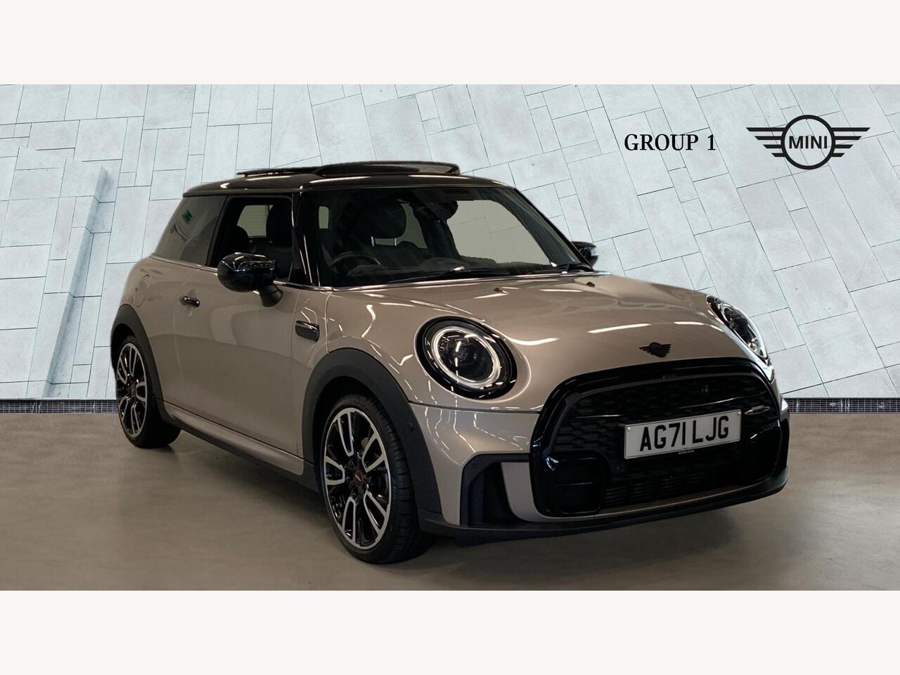 Main listing image - MINI Hatchback
