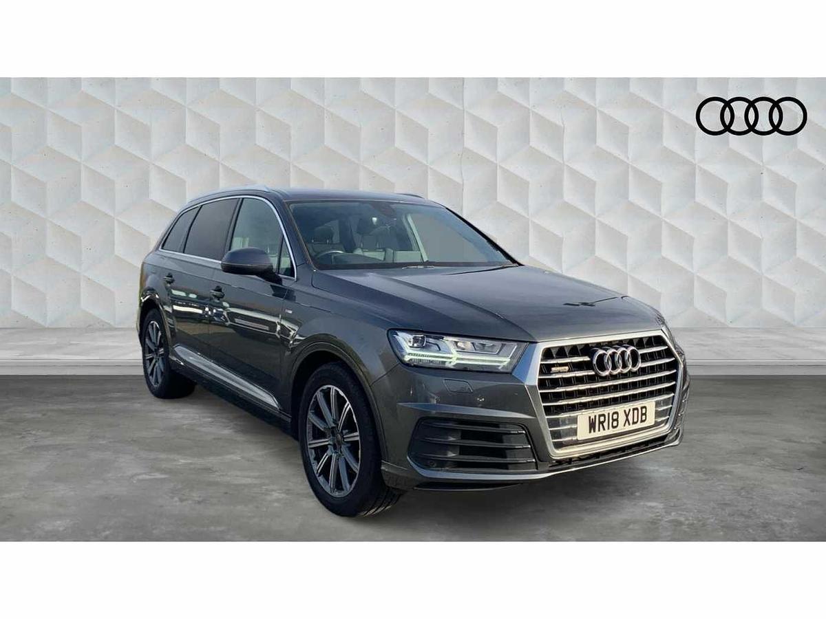 Main listing image - Audi Q7