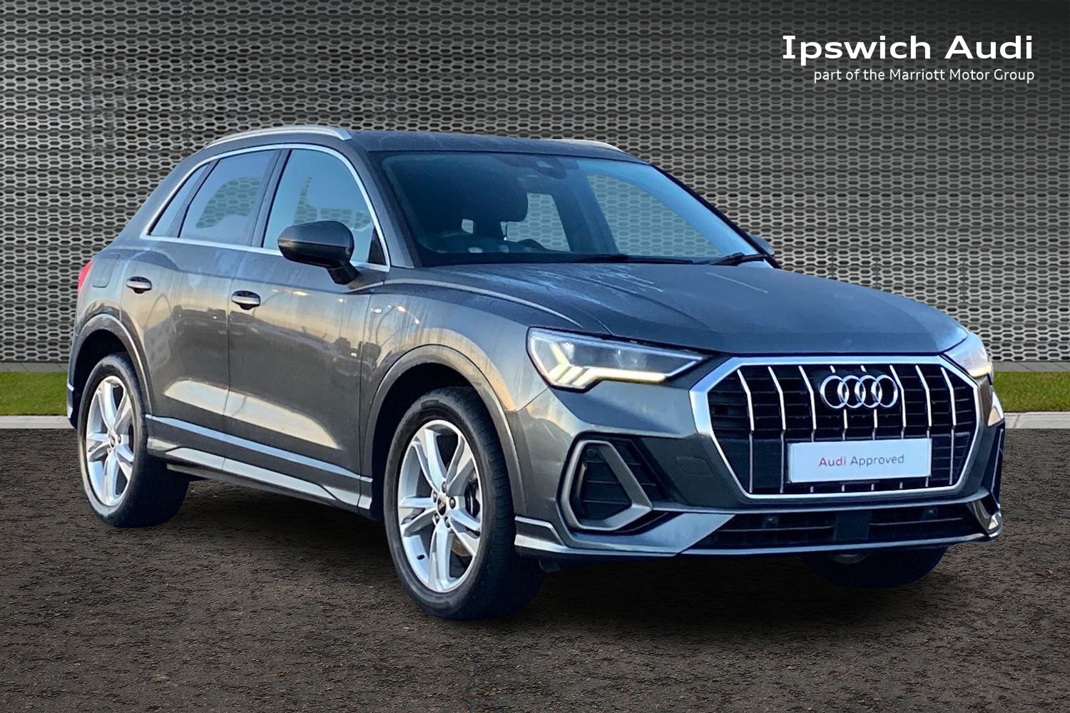 Main listing image - Audi Q3